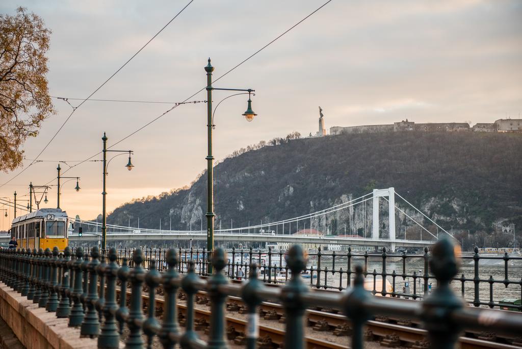 Danube Castleview Apartment Budapest Eksteriør billede